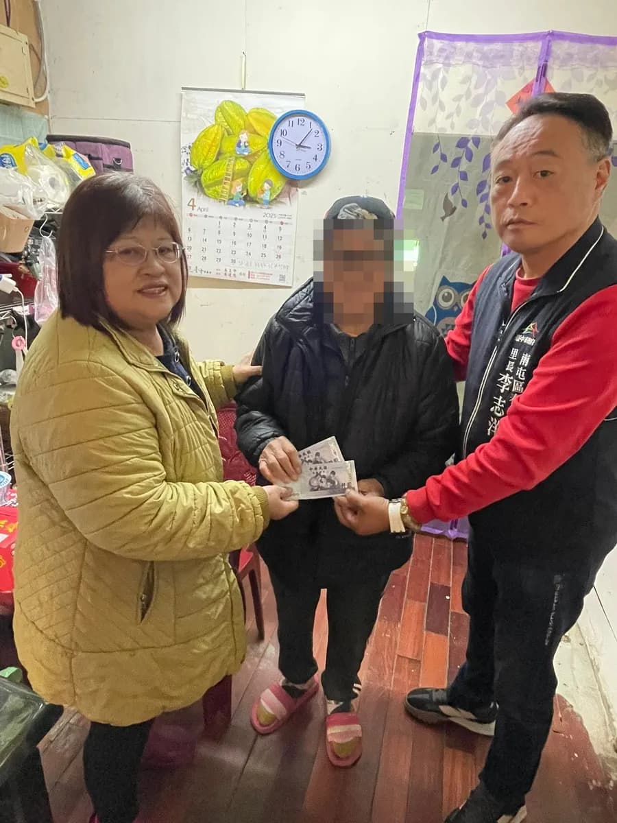 濟助物資親送弱勢家庭